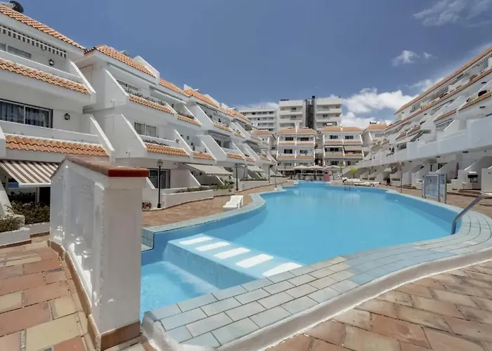 Oasis Beach Las Floritas